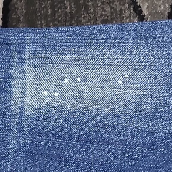 ROCK REVIVAL EMILIE EMBROIDERED BOYFRIEND CROP DENIM JEAN - Picture 15 of 16